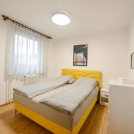 And Quiet Apartament *