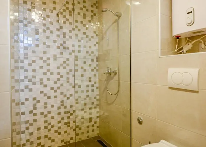 And Quiet * سراييفو